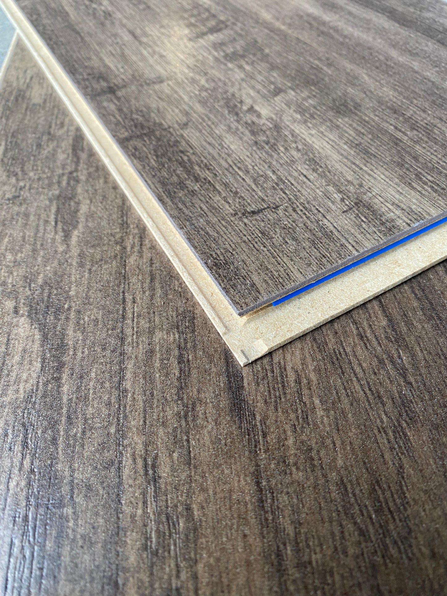 7mm Dark Brown Laminate Wood Flooring (26.6 sqft/case)