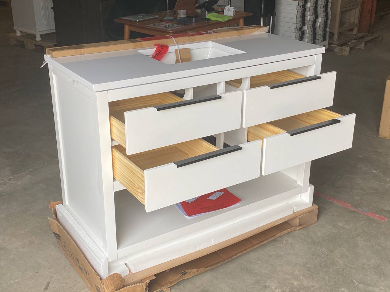 48-in White Undermount Single Sink Bathroom Vanity with White Engineered Stone