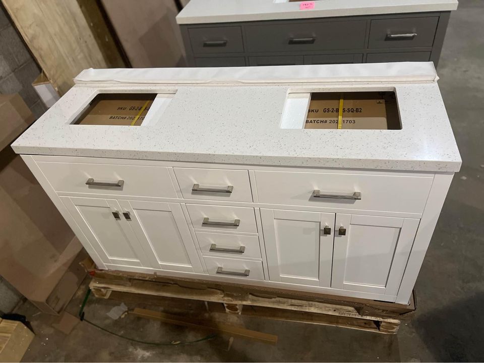 60" Double Bath Vanity in White with White Quartz Top and Square Sink