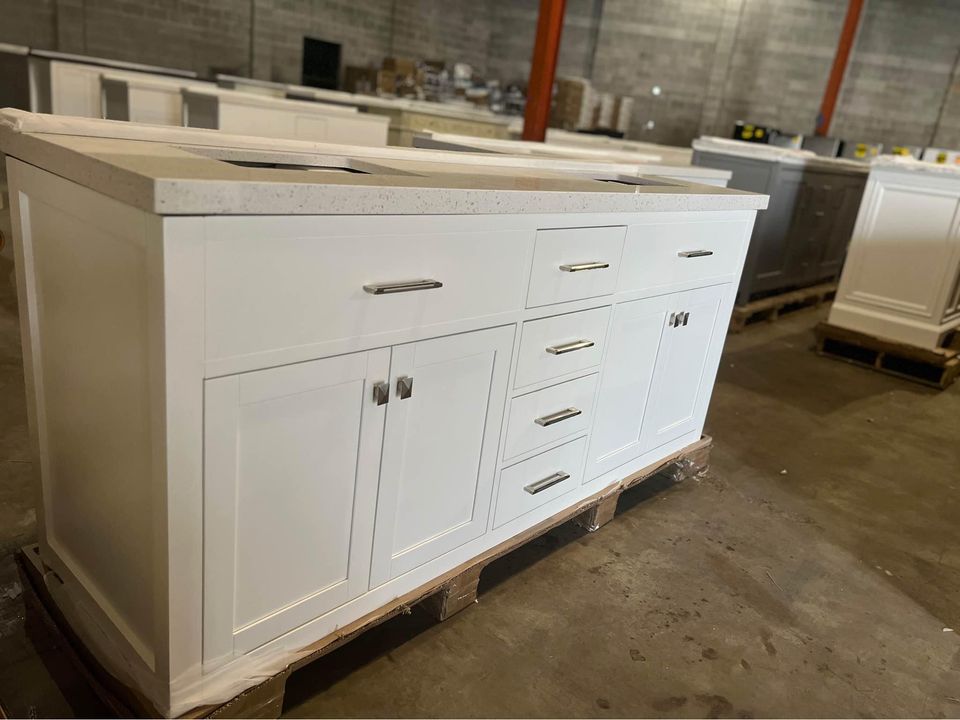 72 in White Double Sink Bathroom Vanity with White Quartz Top